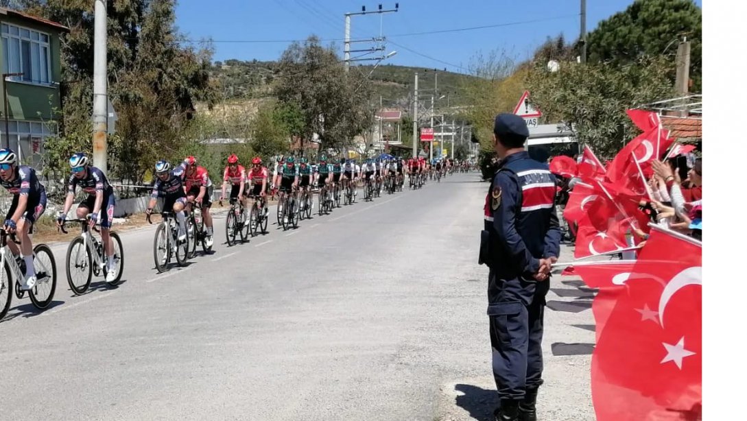 57. Cumhurbaşkanlığı Türkiye Bisiklet Turu Yarışma Heyecanına Öğrencilerimizde Ortak Oldu